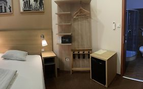 Budapest Citi Guesthouse - Self Check In